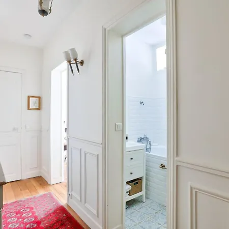 Apartment Stunning Parisian 1br Flat Near Sacre-coeur