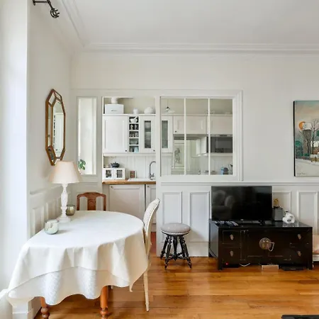 Stunning Parisian 1br Flat Near Sacre-coeur Apartment *
